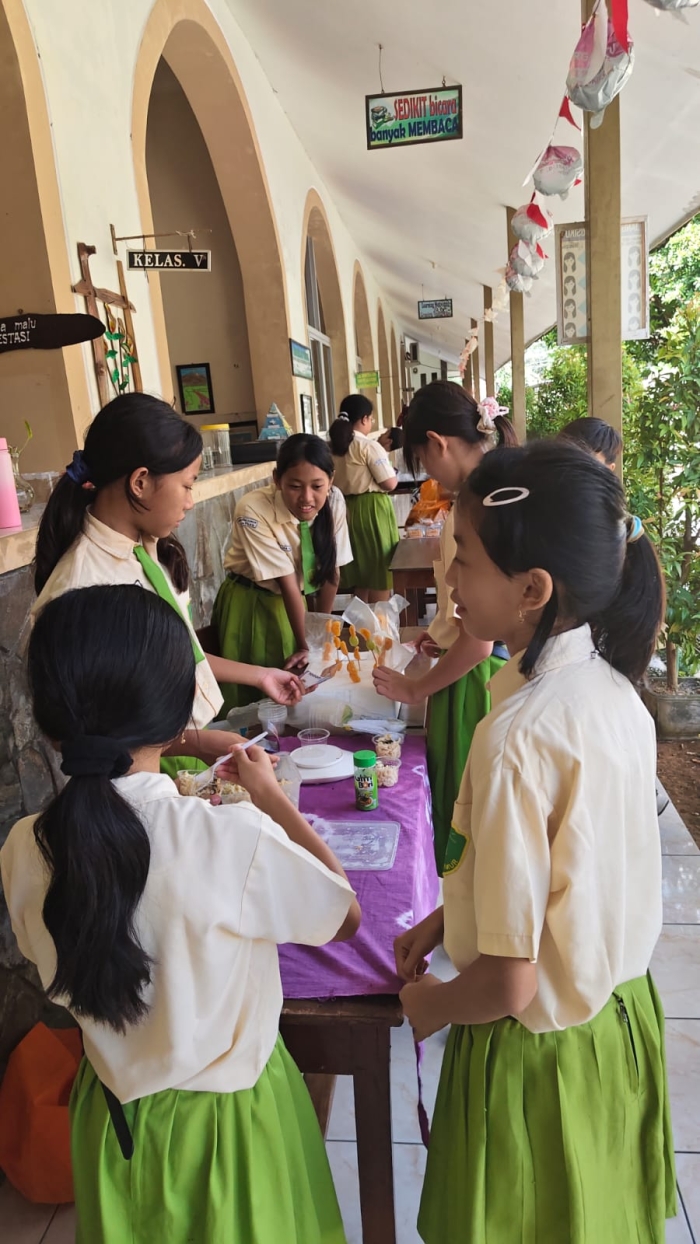 Siswa Kelas 5 Gelar "Pasar Tradisional Cilik", Latih Jiwa Wirausaha Sejak Dini